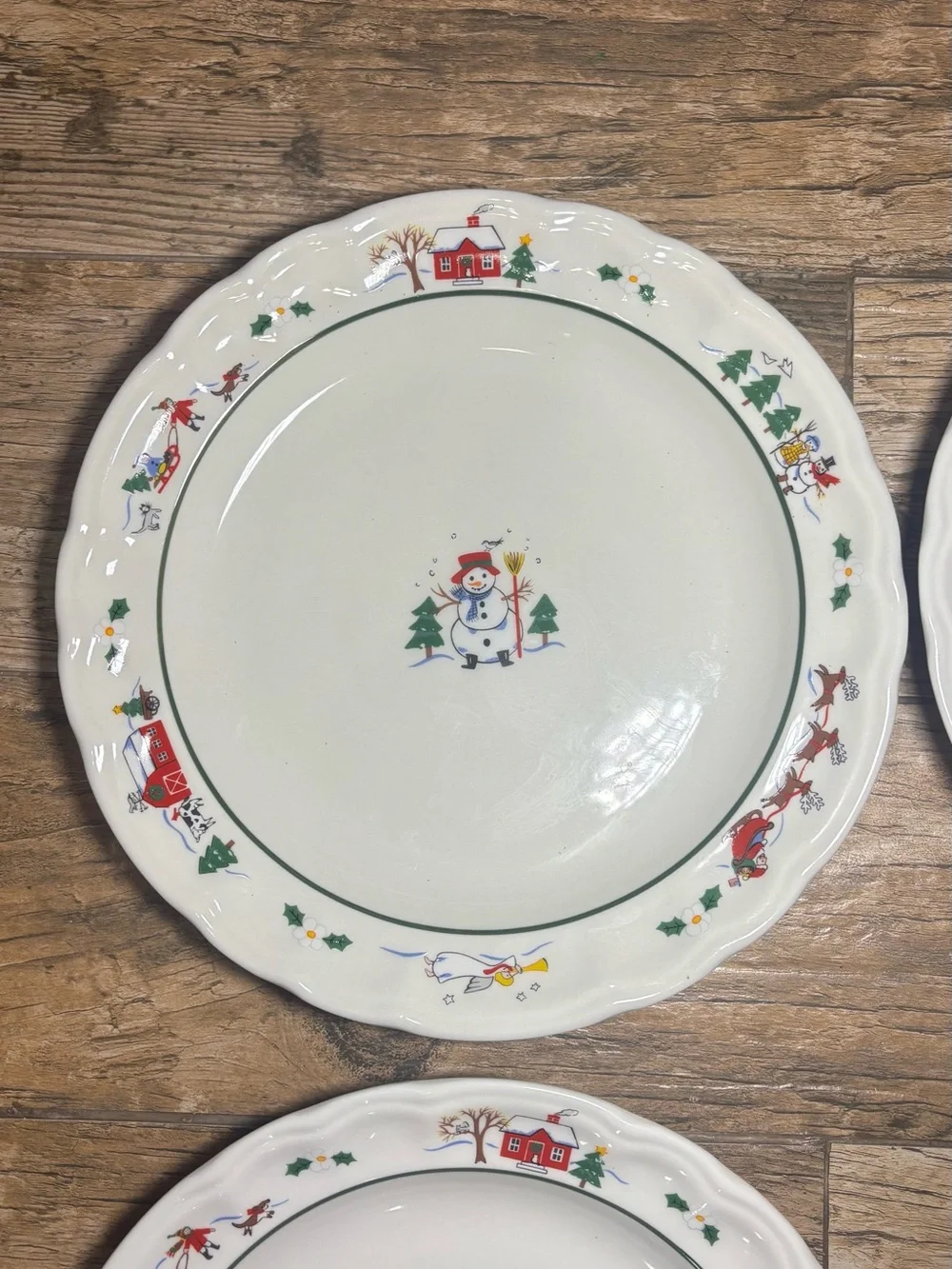 Pfaltzgraff White Holiday Plate with Red & Green Snowman Motif